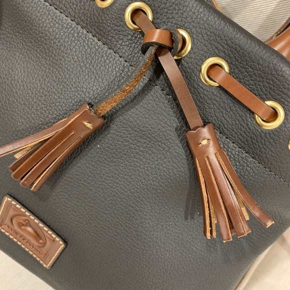 DOONEY & BOURKE TASSEL TOTE - Picture 7 of 8